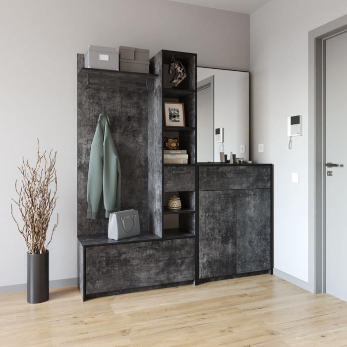 Прихожая со штангой для одежды и крючками