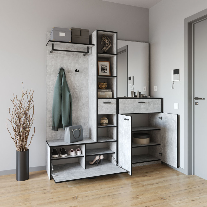 Прихожая со штангой для одежды и крючками