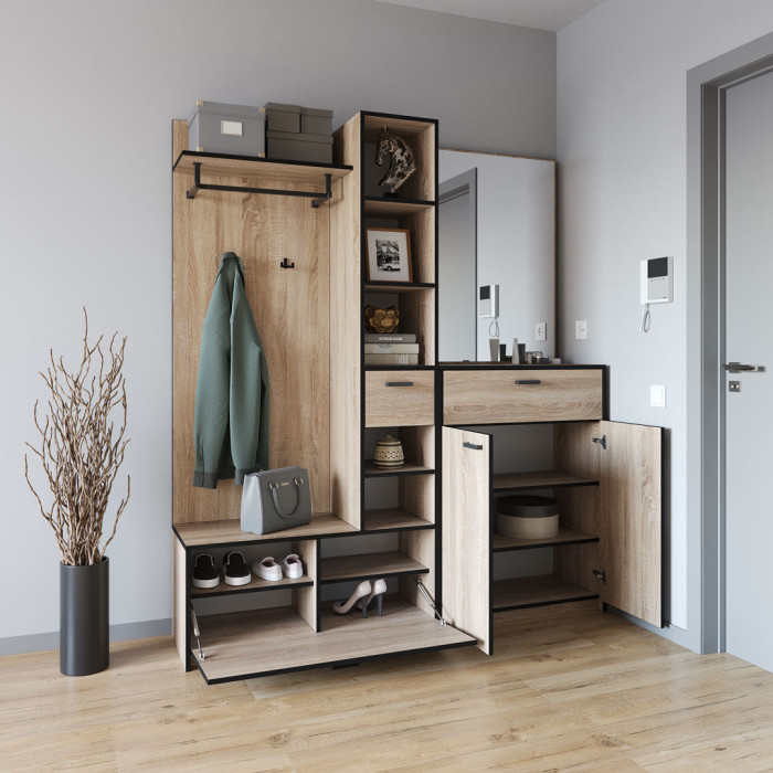 Прихожая со штангой для одежды и крючками