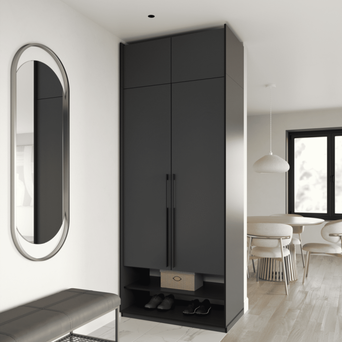 Шафа розпашна на 2 дверки з полицями