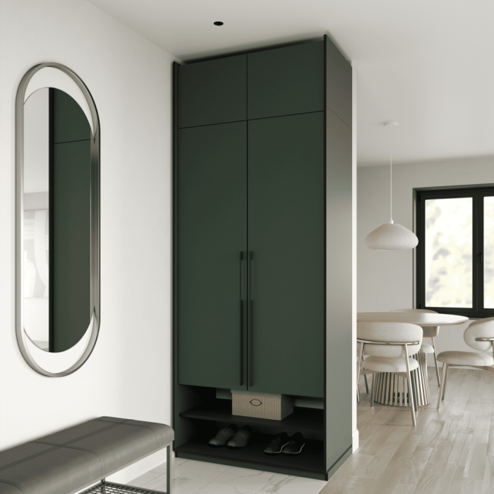 Шафа розпашна на 2 дверки з полицями