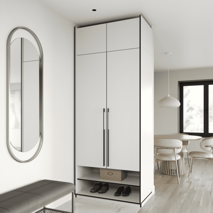 Шафа розпашна на 2 дверки з полицями