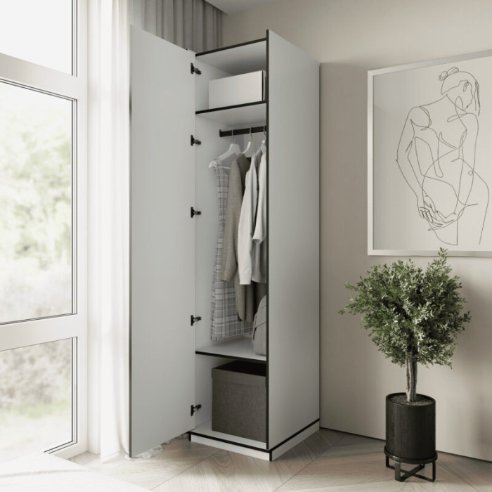 Шафа-пенал розпашна з штангою на одну дверку