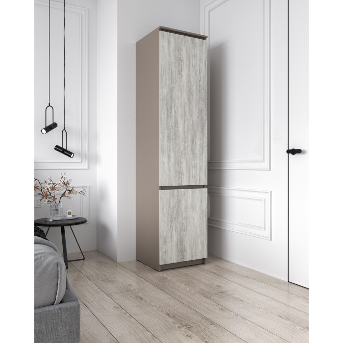 Шафа-пенал для одягу закритий з полицями