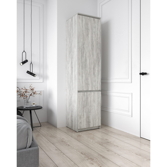 Шафа-пенал для одягу закритий з полицями