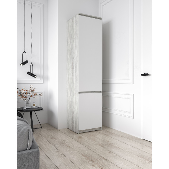 Шафа-пенал для одягу закритий з полицями